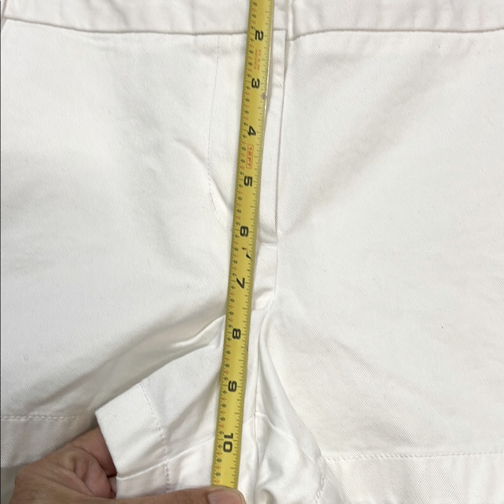 J. Crew Chino White Shorts Classic Cotton Size 12 Waist 18” EUC Looks New - Picture 3 of 6